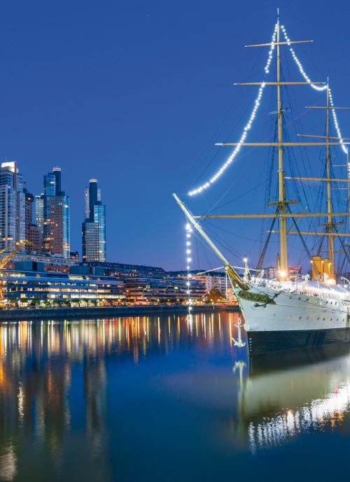 estudiar-en-buenos-aires barco-en-argentina